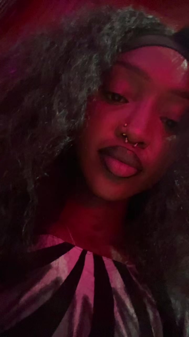 @eryka.