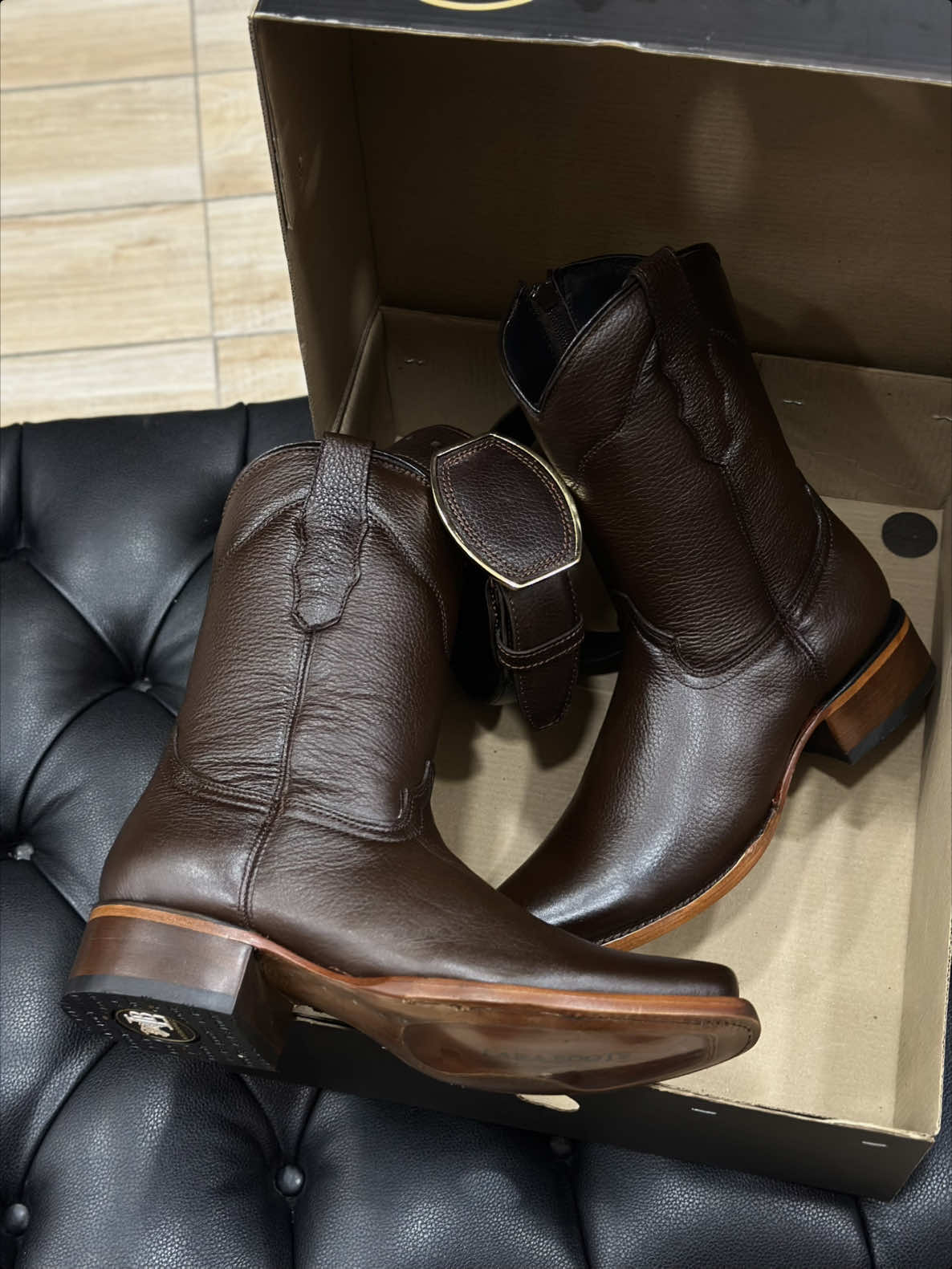 @Lara boots