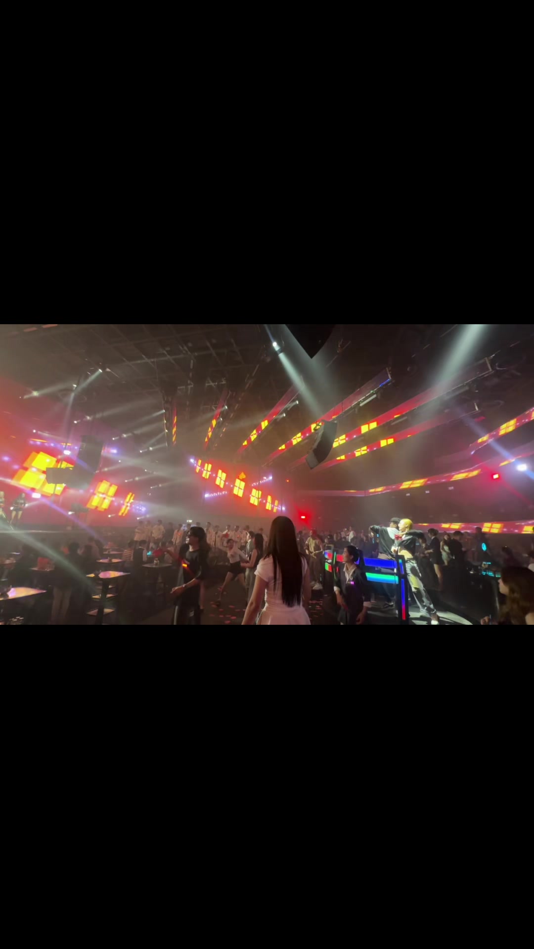 @Godzillaclub-เวียงจันทน์
