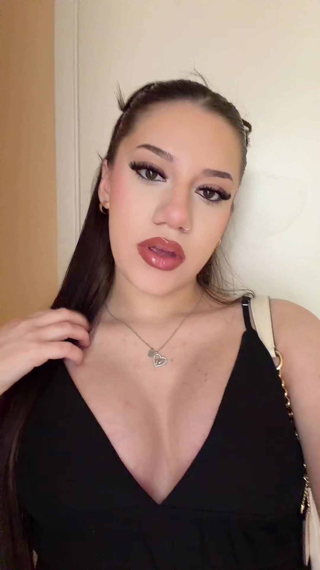 @angela