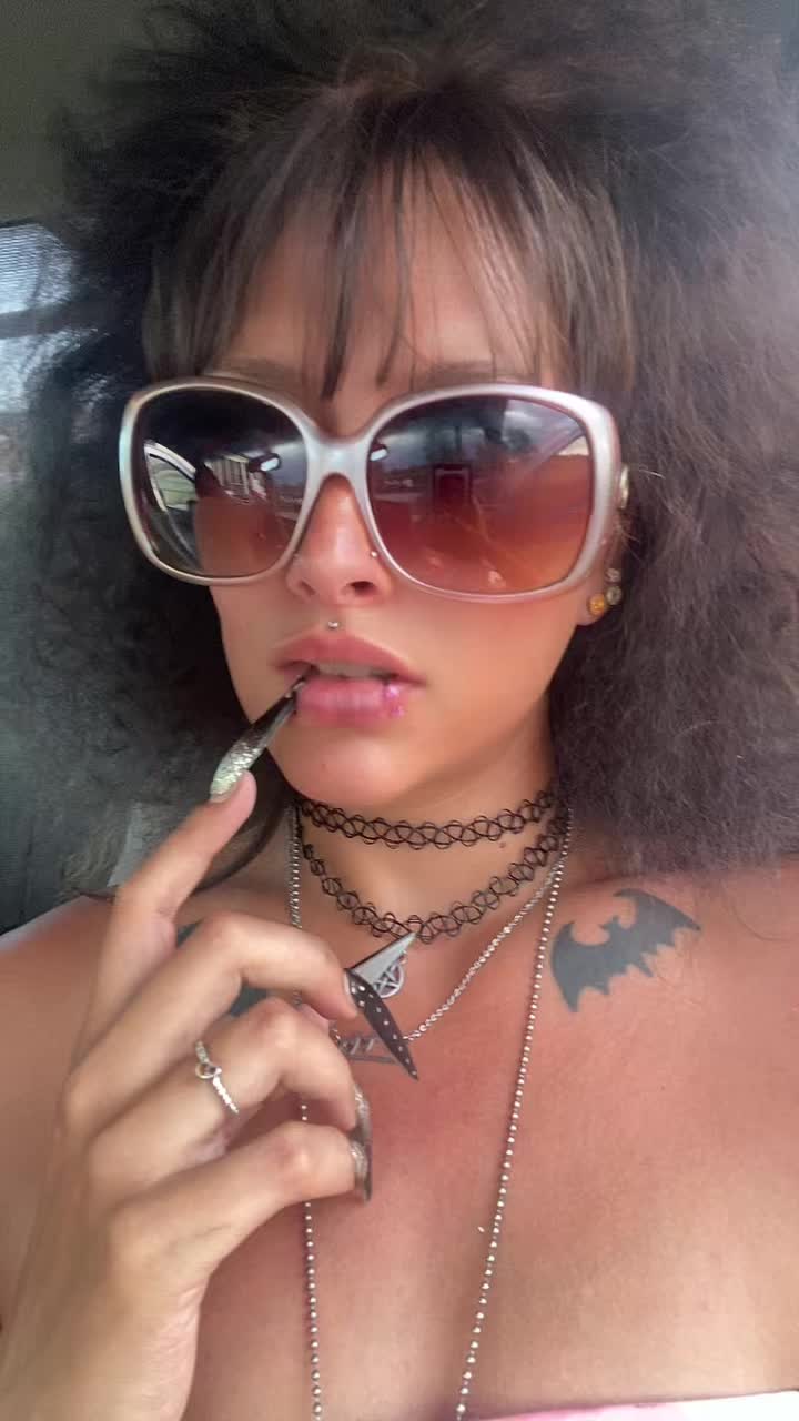 @PsychoticAngel420