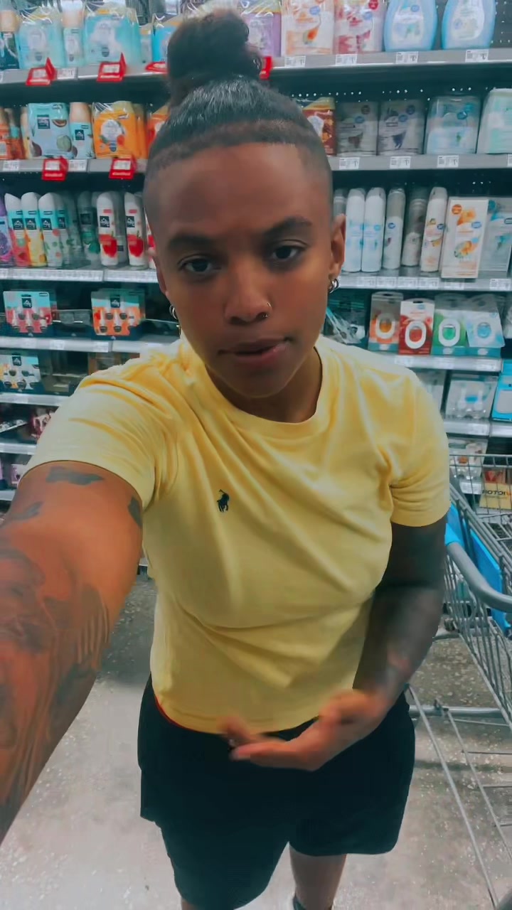 @Briana🏳️&zwj;🌈