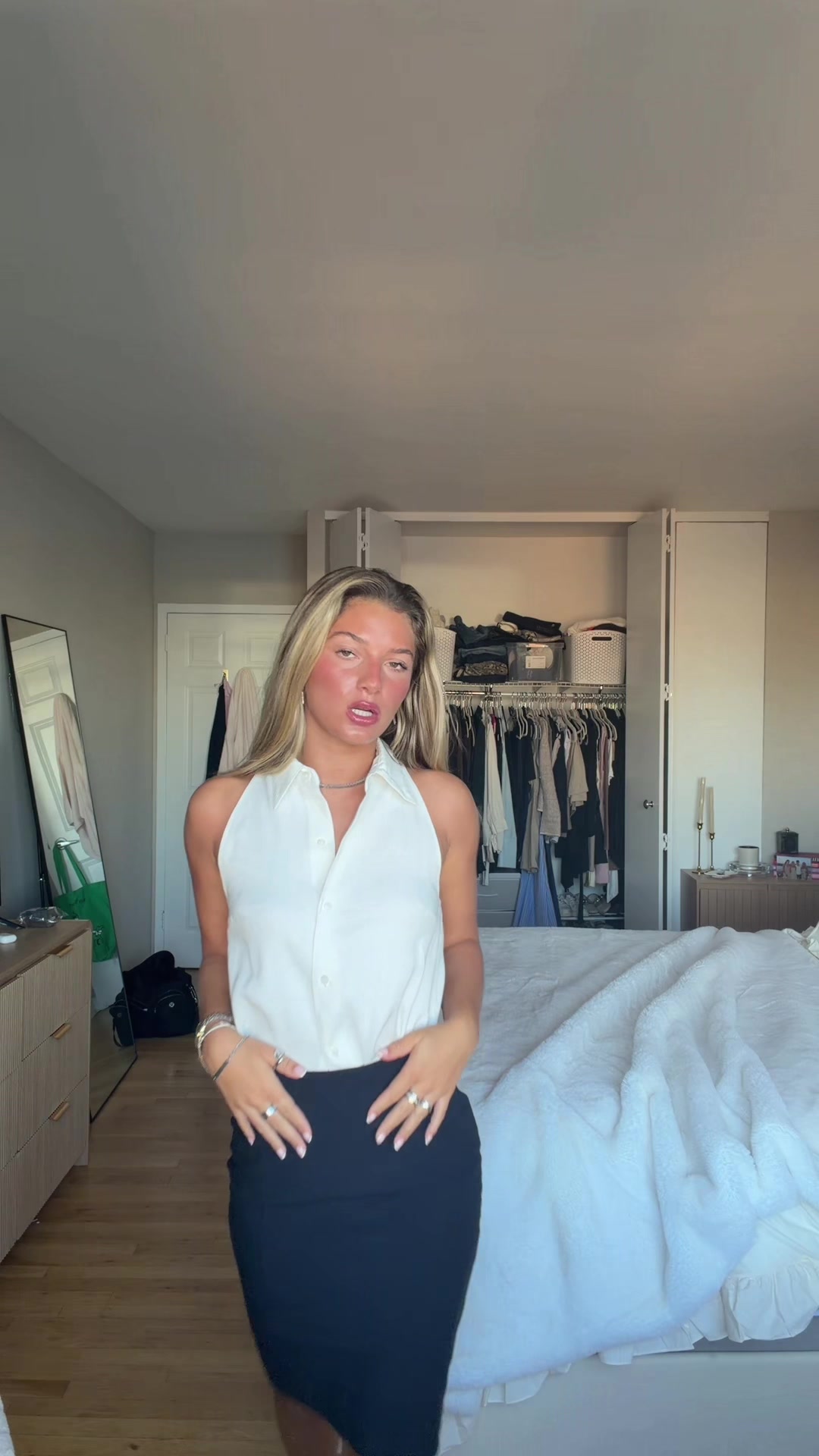 @isabella
