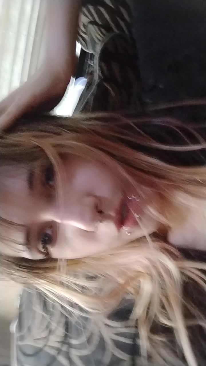 @⦮ ⦯