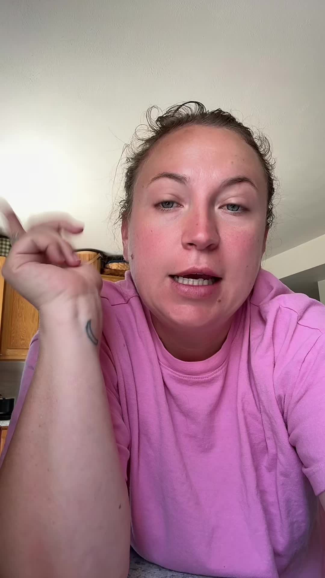 @Hali Holt 🥨