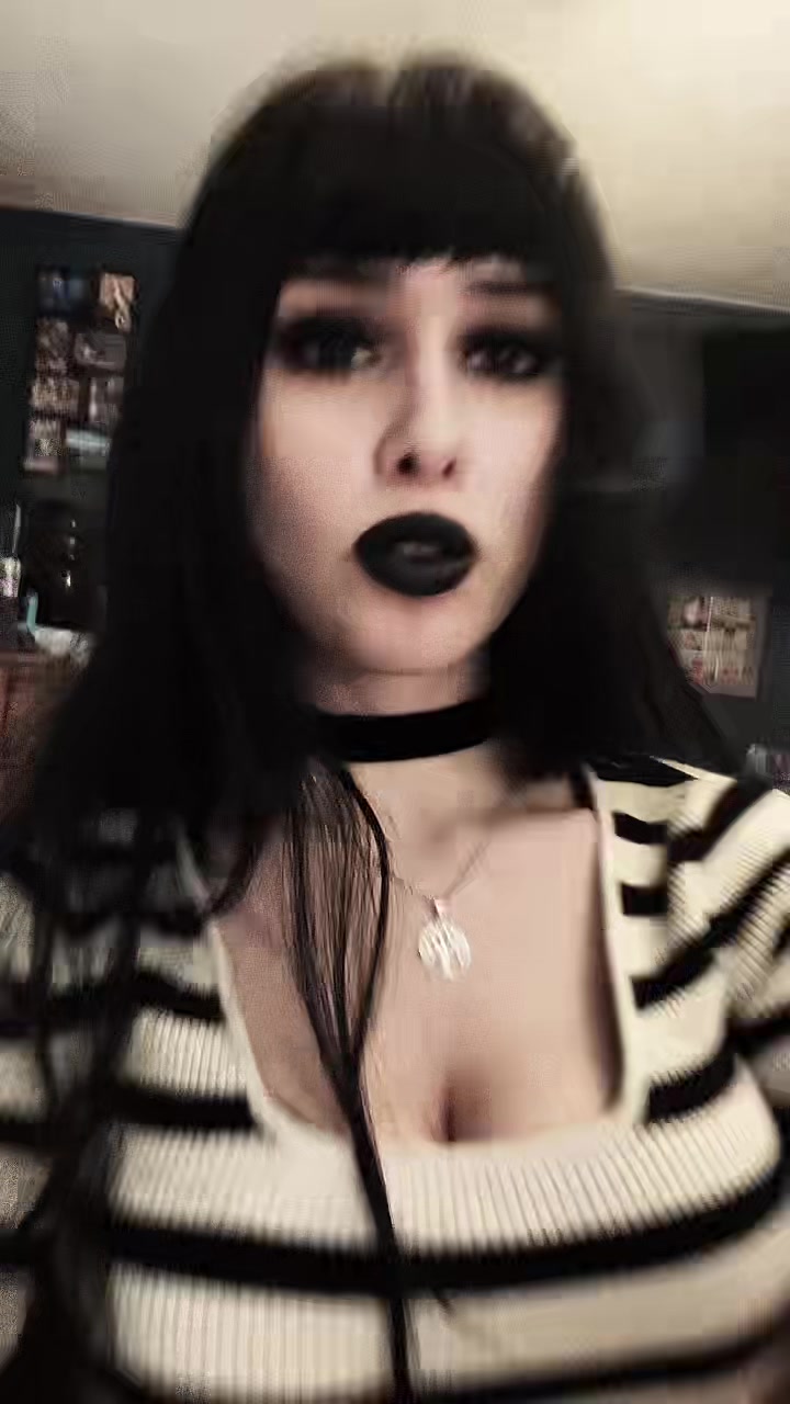 @Maria🦇
