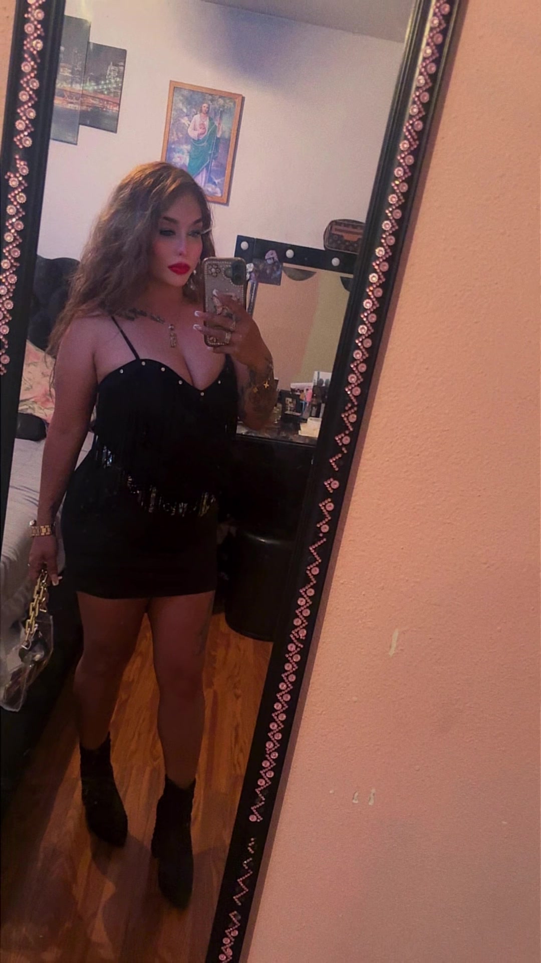 @Viridiana