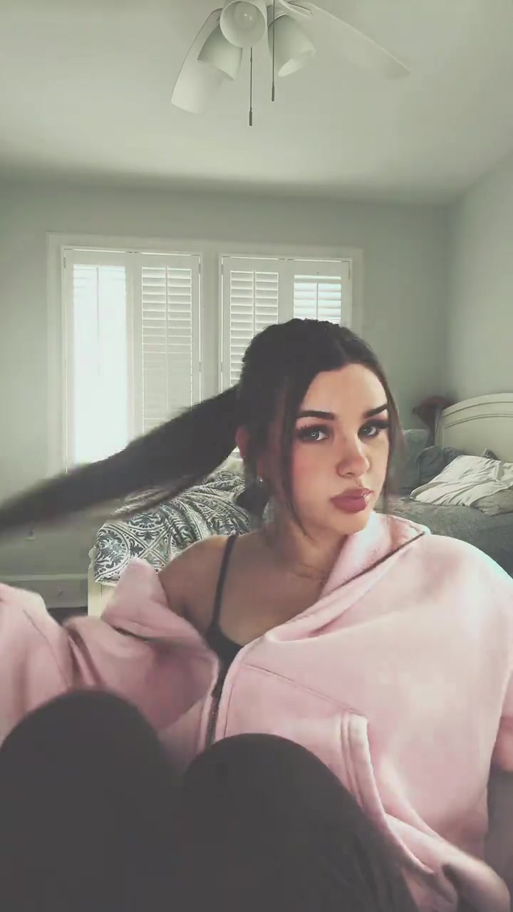 @⃟
