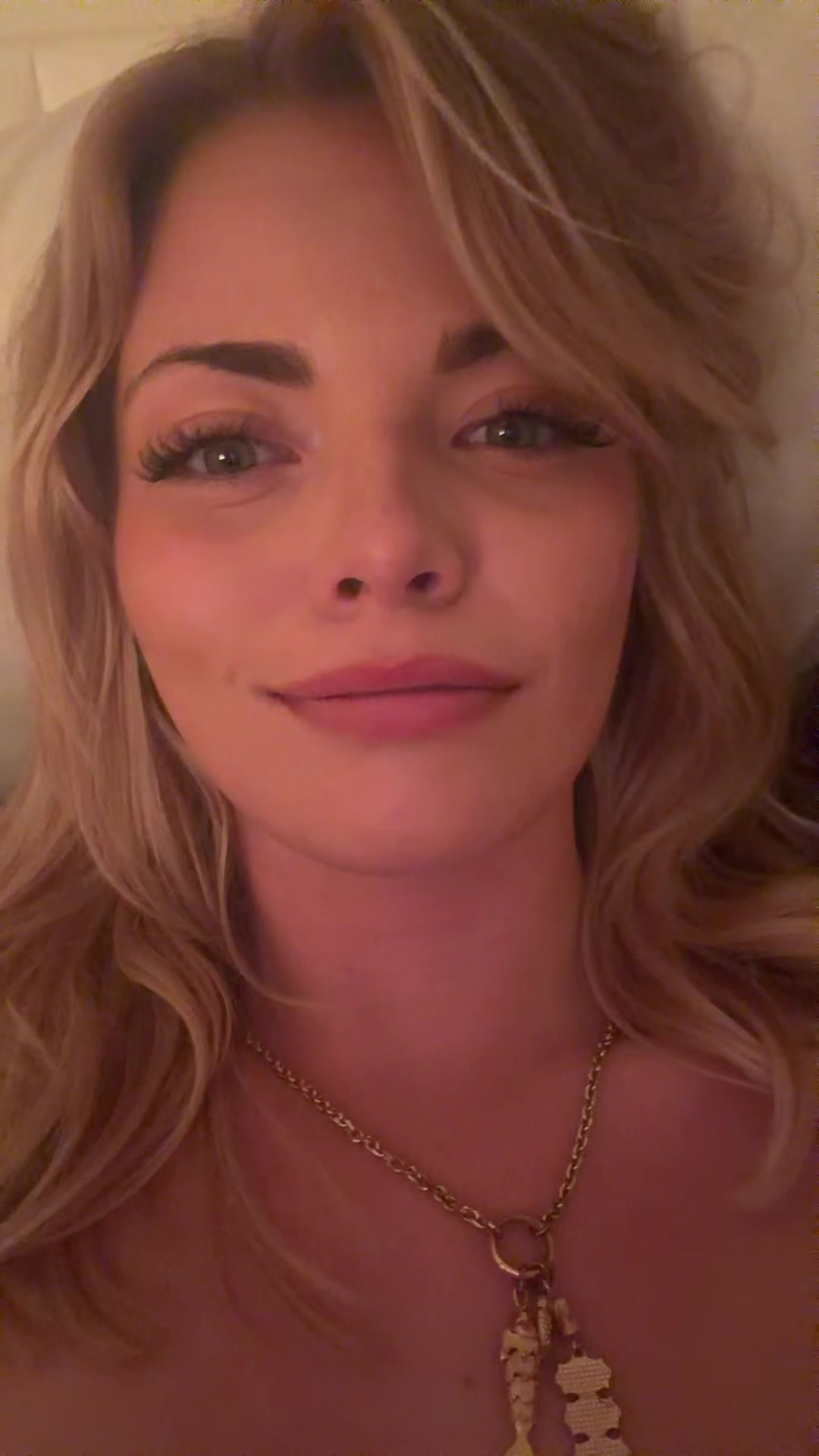 @Charlsie