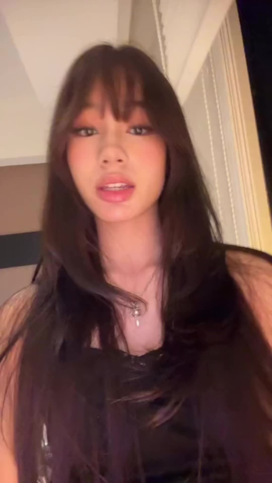 @:3