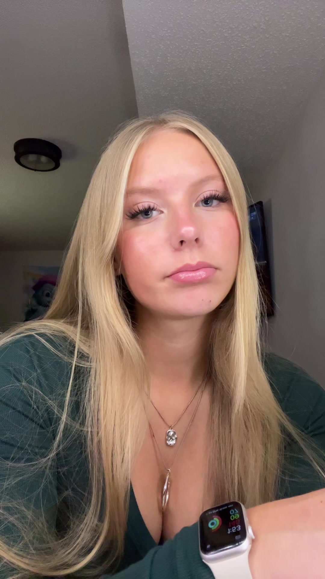 @️
