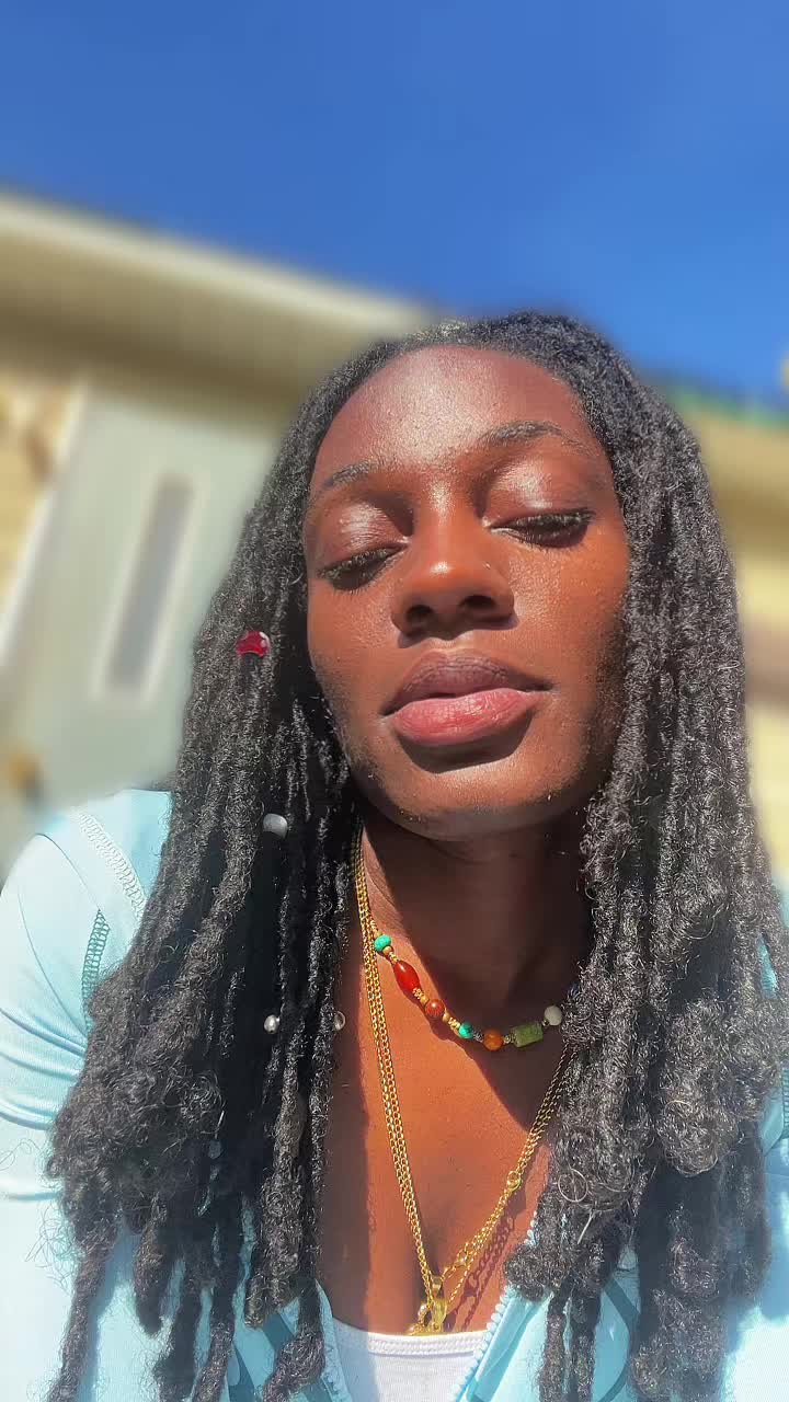 @Bonnnnieee 👑