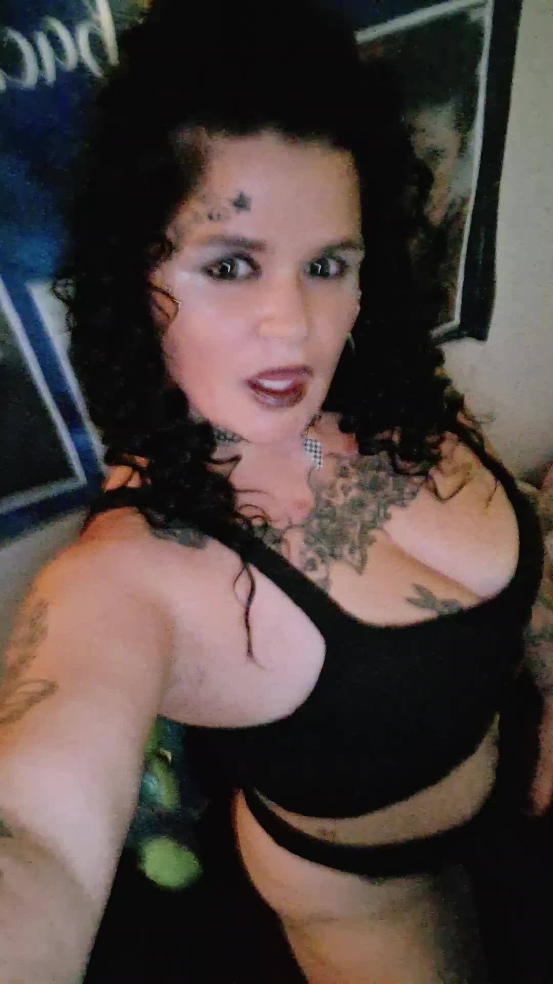 @courtnie martinez