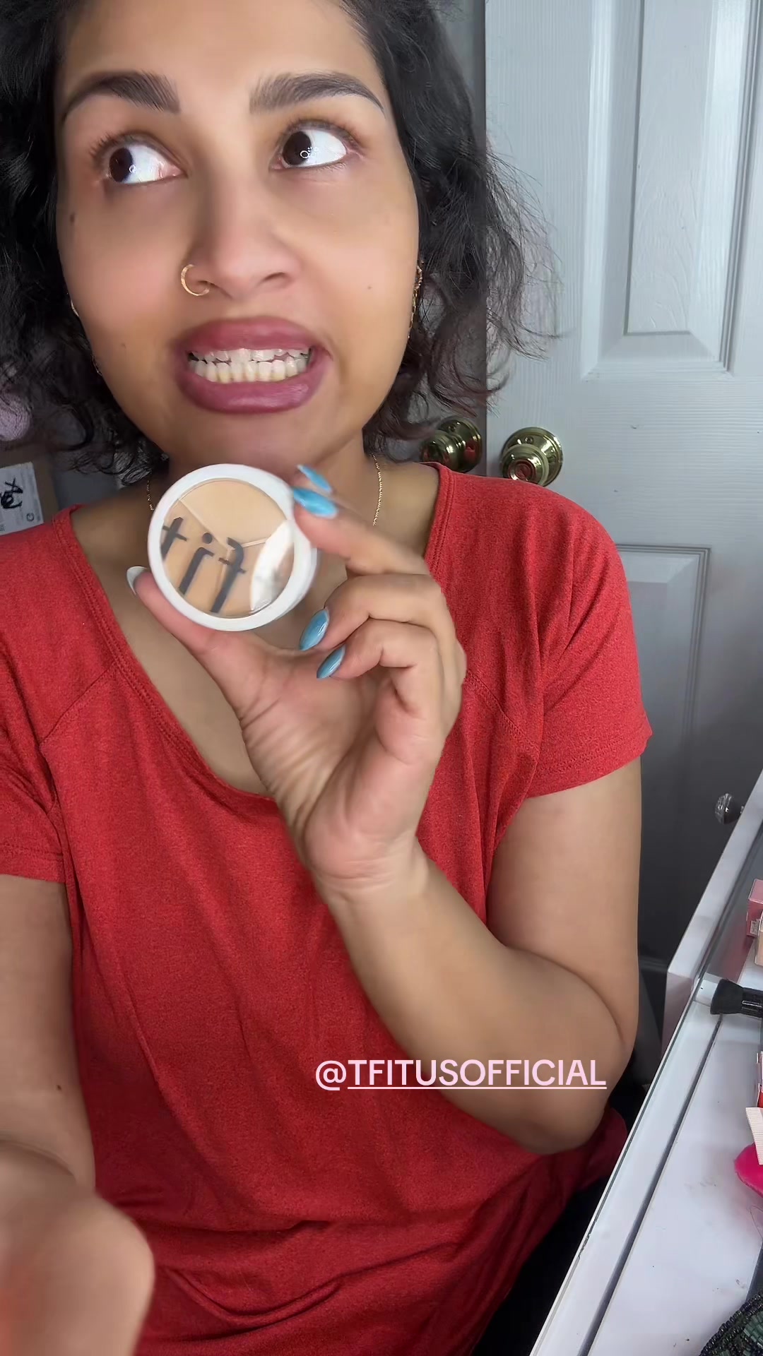 @MakeupLaveena