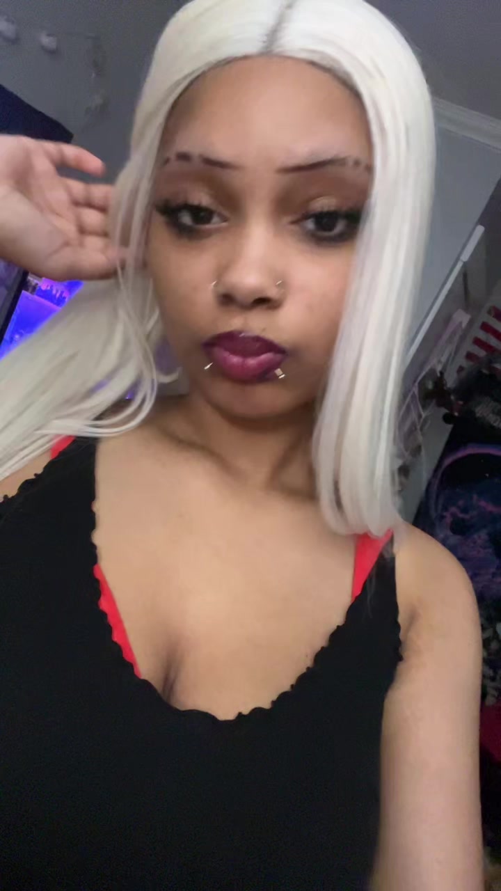 @👠