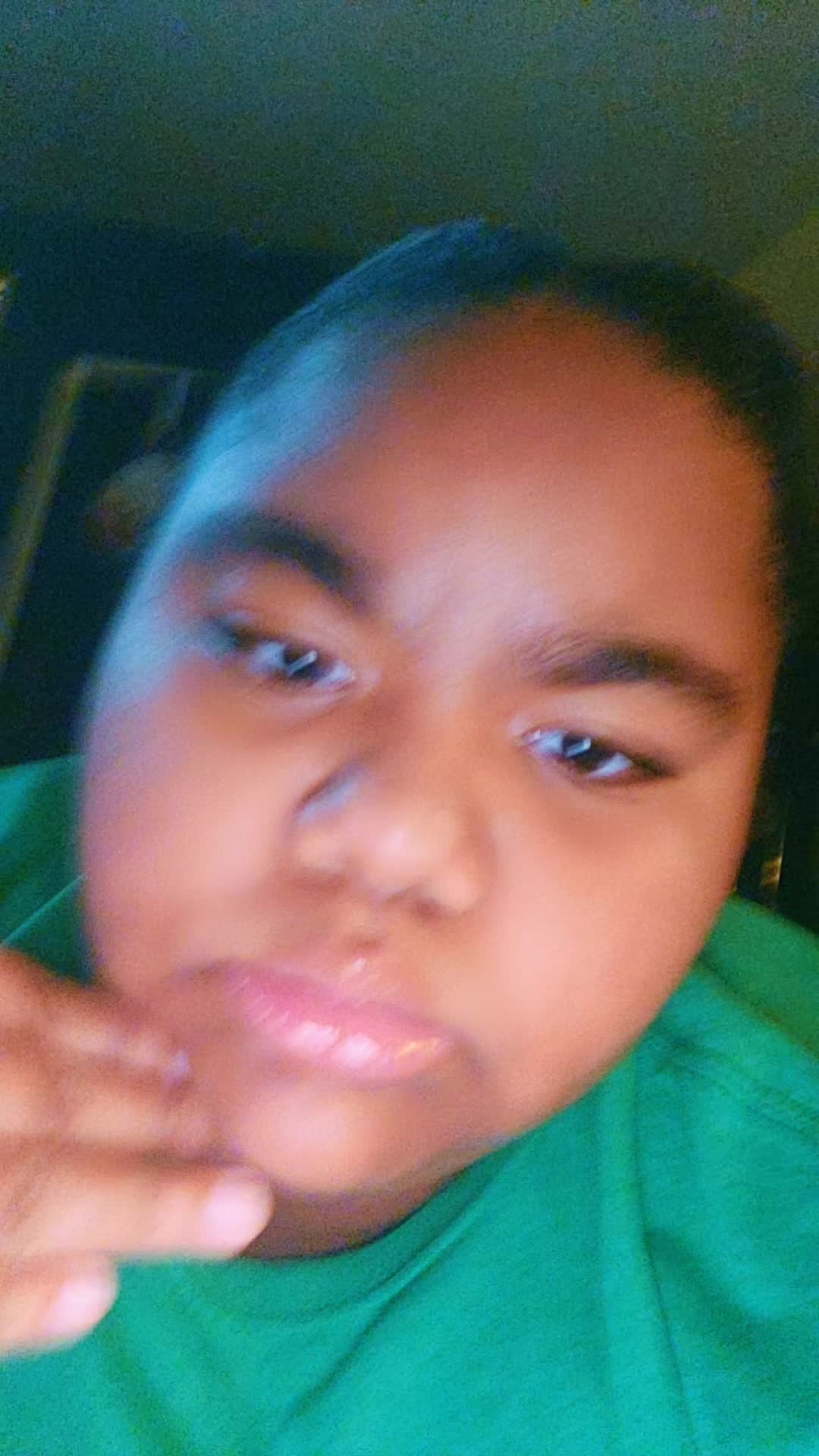@D?