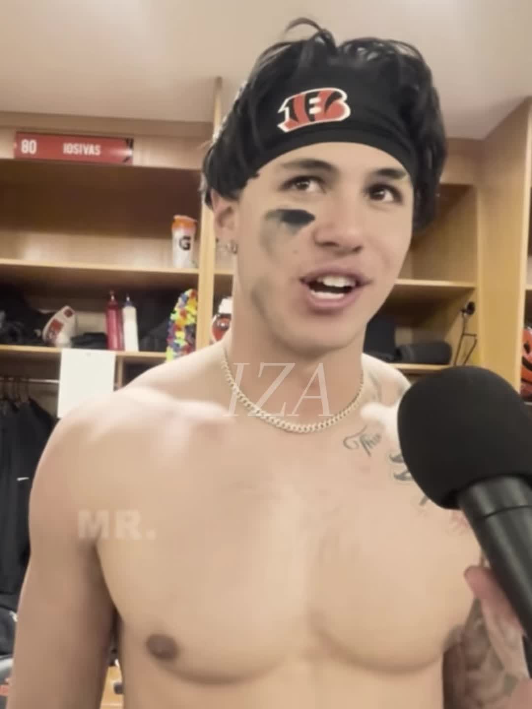 @Iza🐅🧡🖤