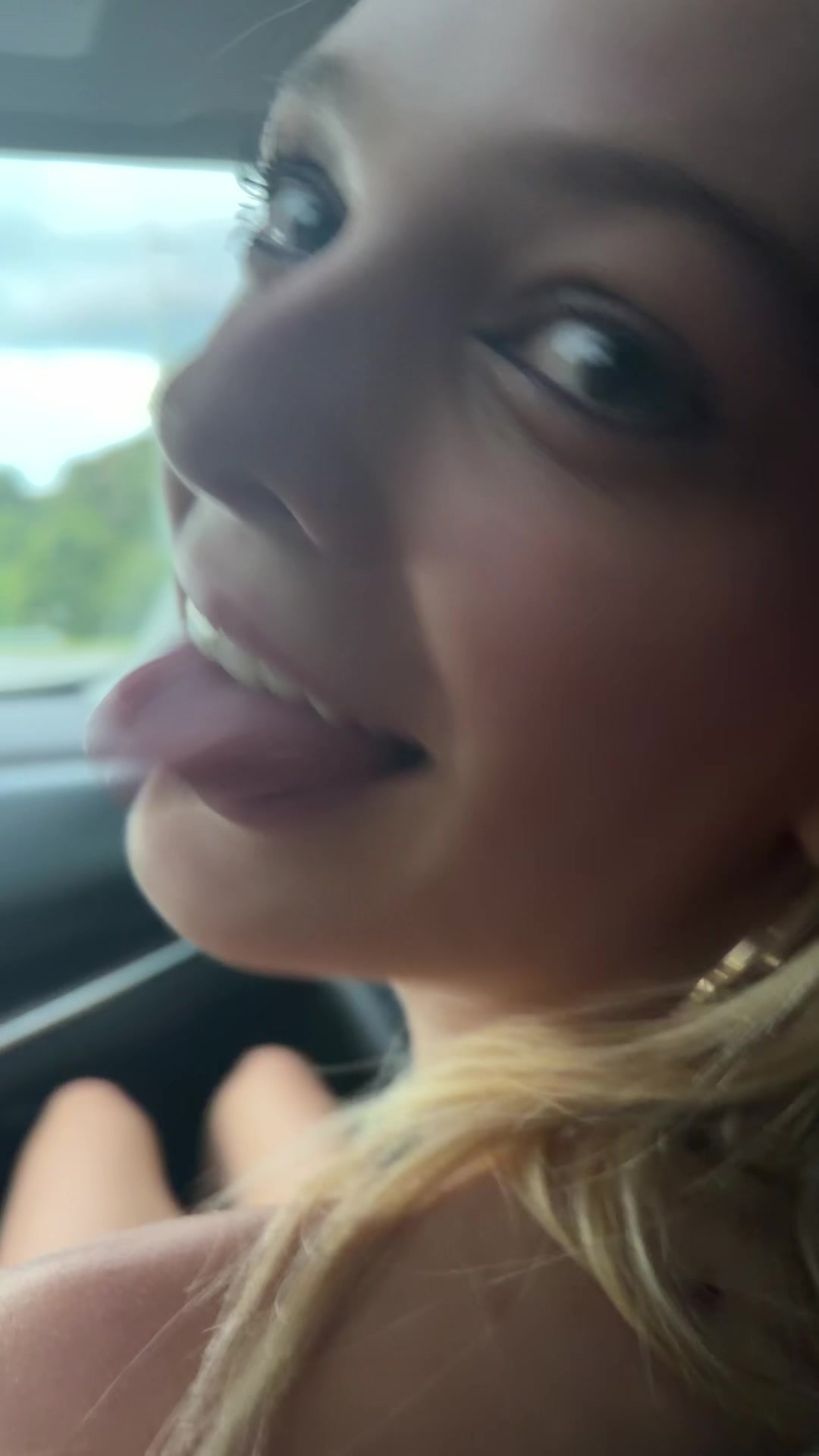 @ellagiscsecret
