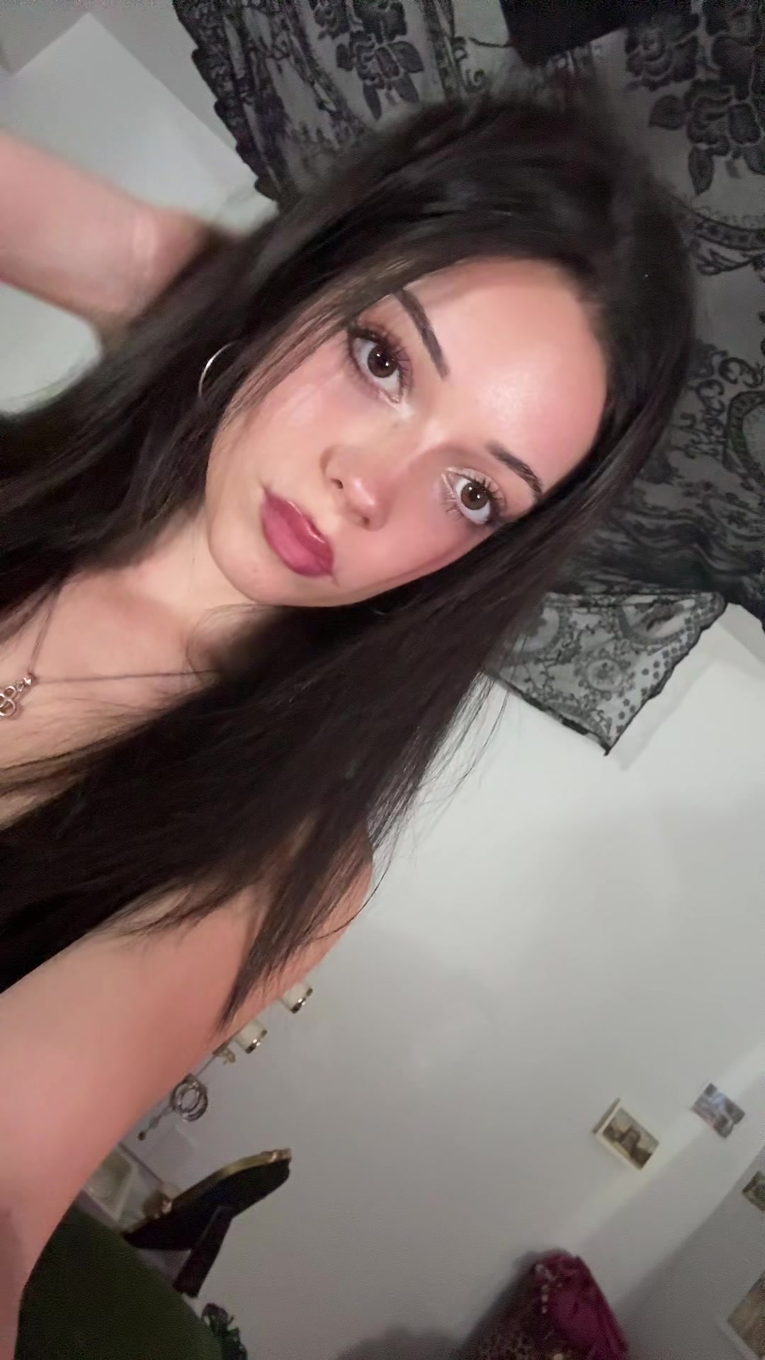 @divaunderthebed
