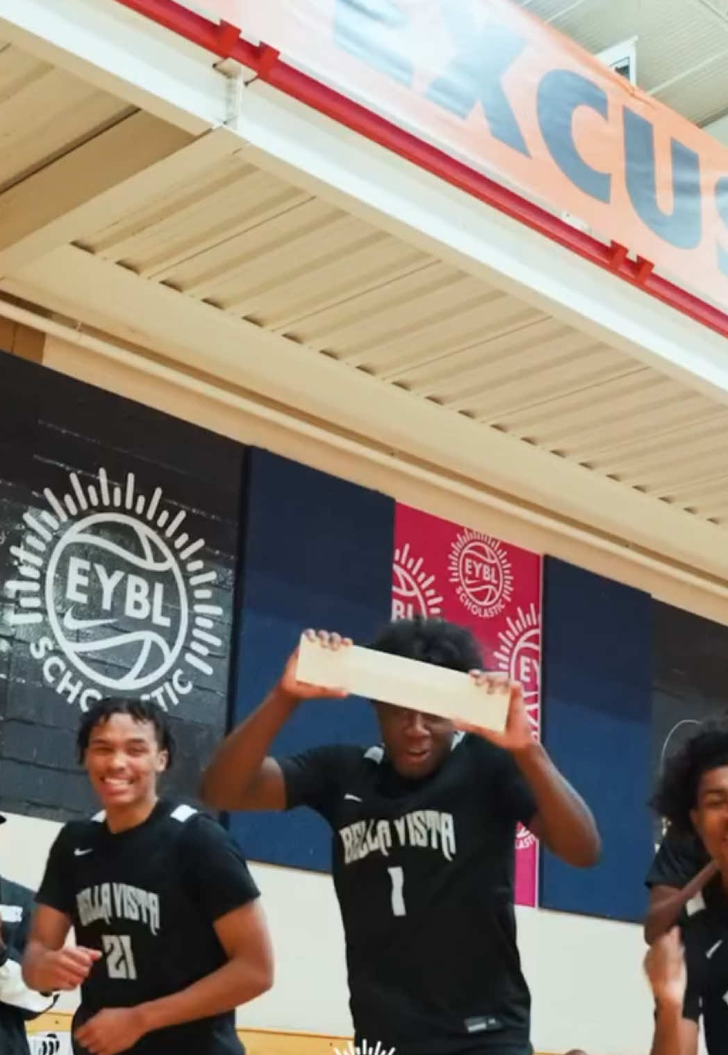 @nikeeyb