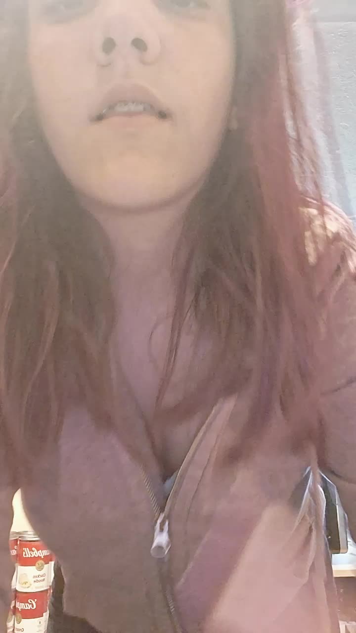 @jasmine gallhar no girlfrined