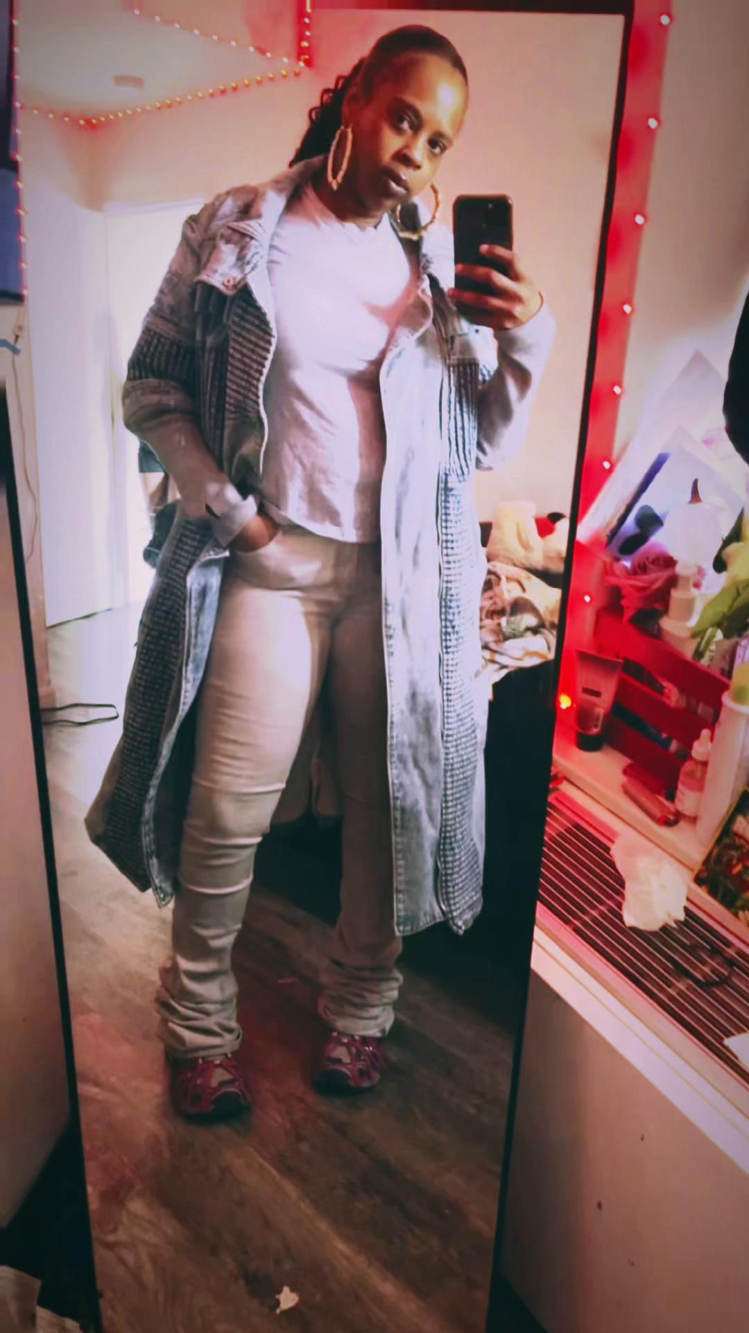 @Yurfavoritemaillady