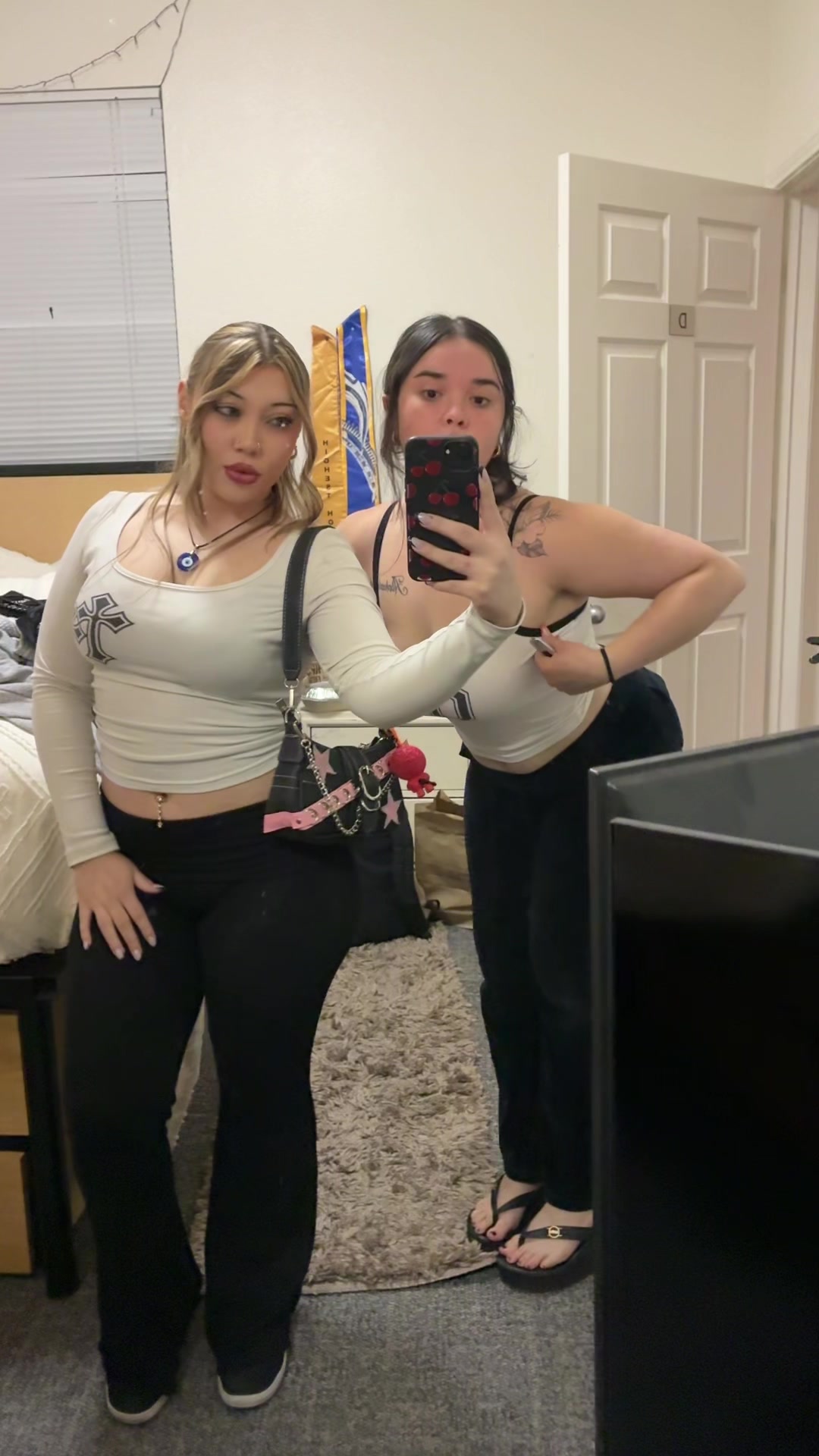 @🦆