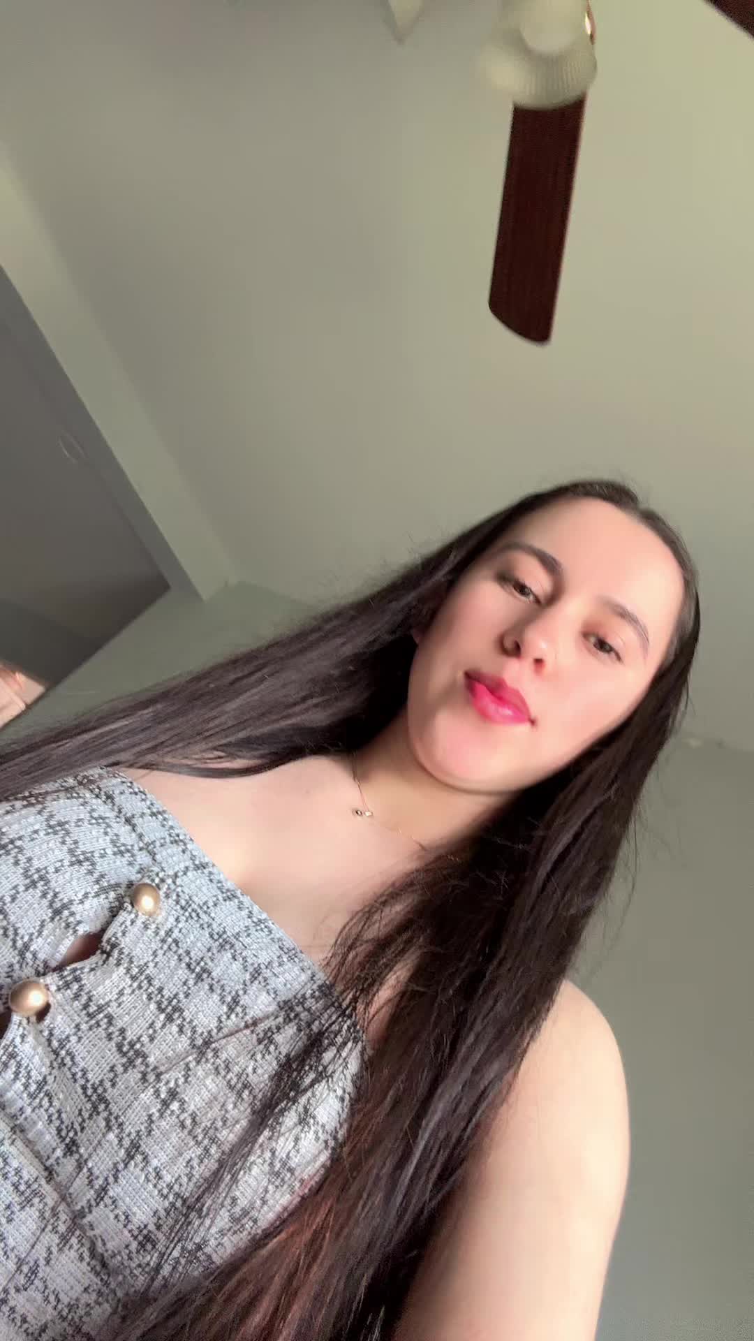 @Iris Leon🍒🪐