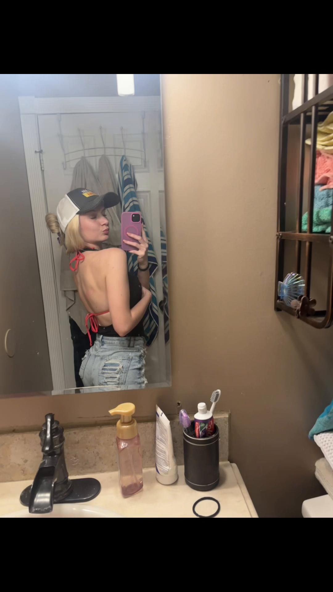 @theyluv._hailey2