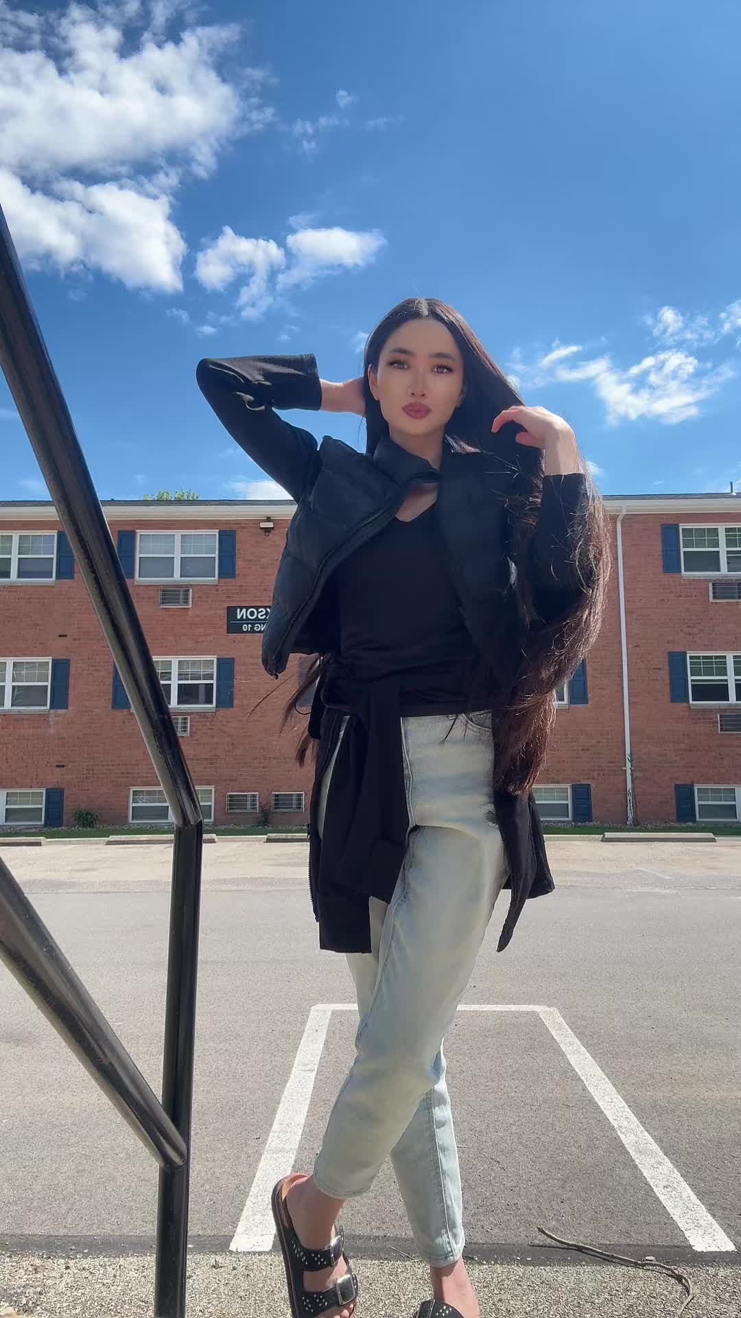 @Акула