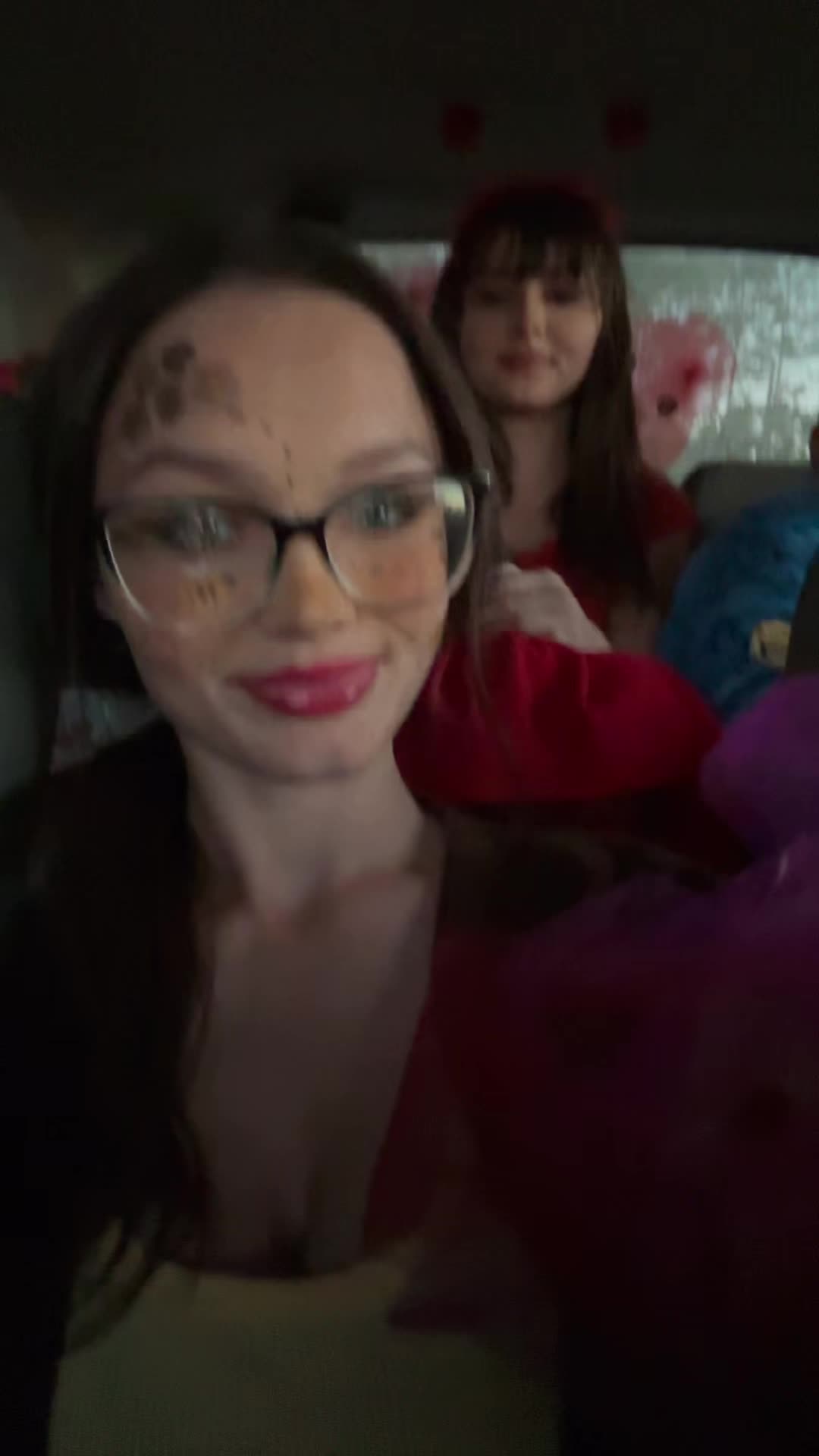 @junebuggg😻