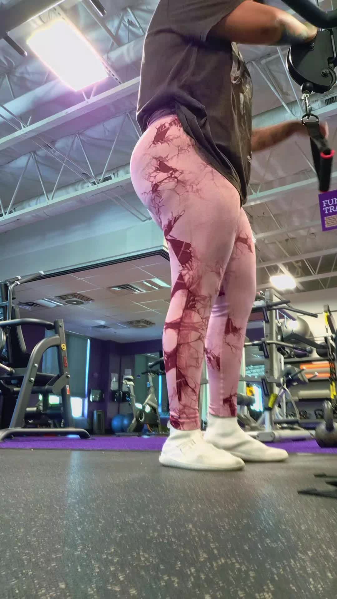 @muscle_mommy_jess