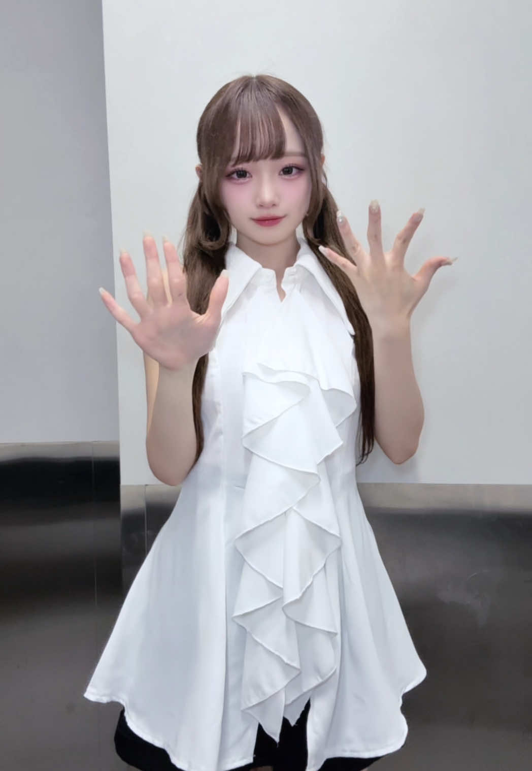 @にしのありさ