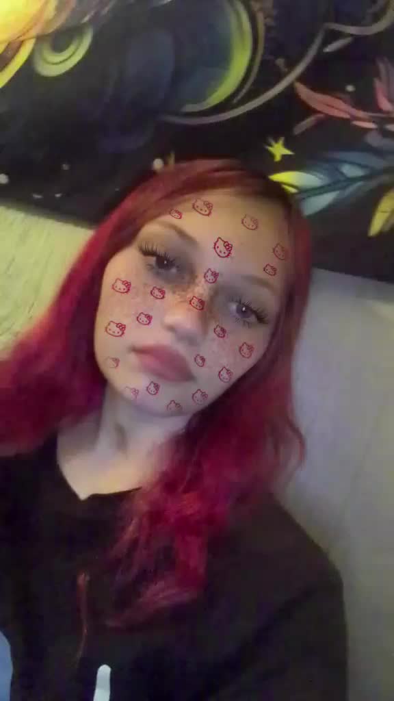 @mika 𖣂