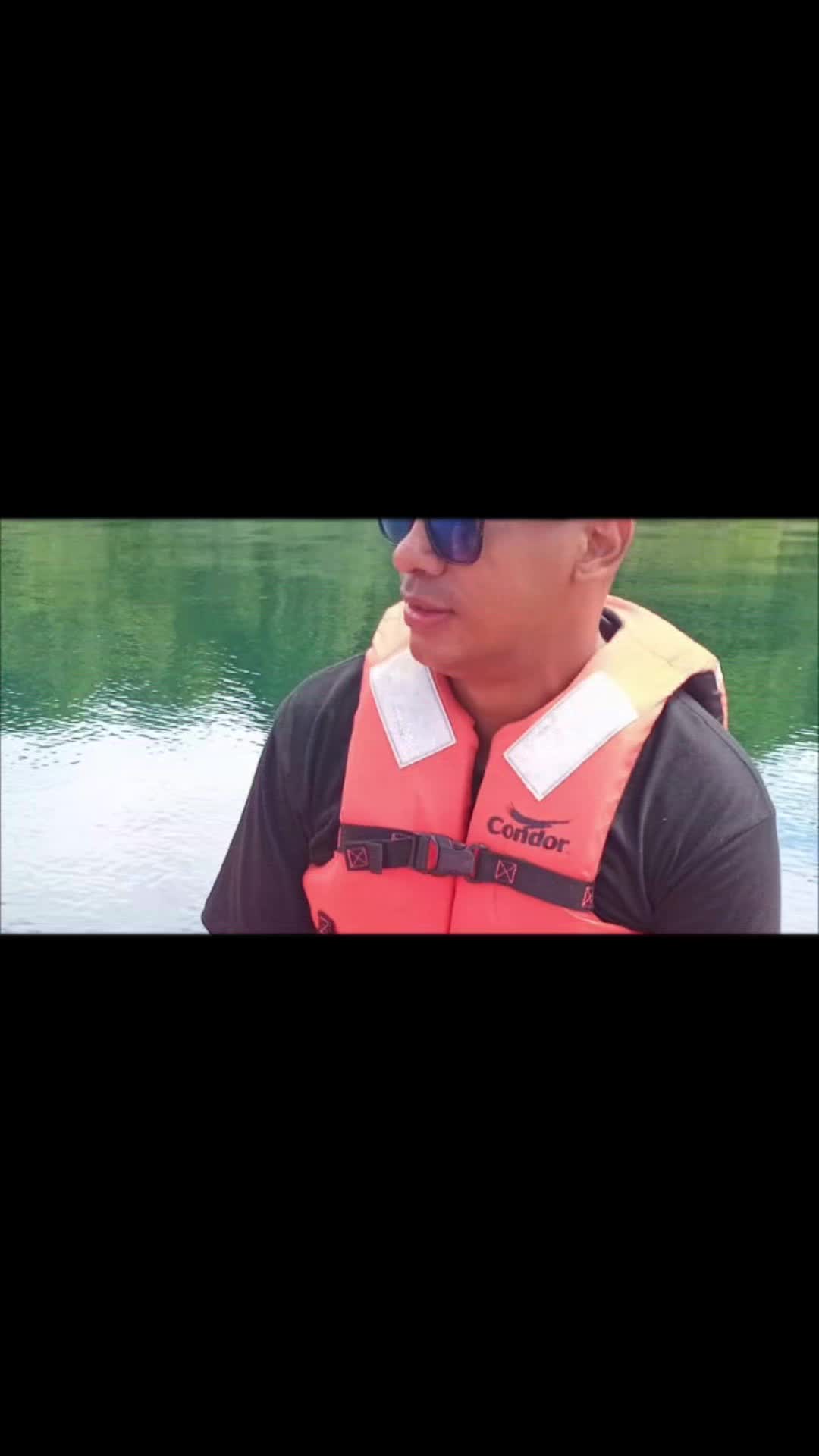 @Acu Iván