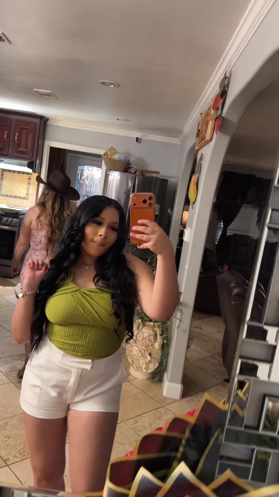 @Annahi_
