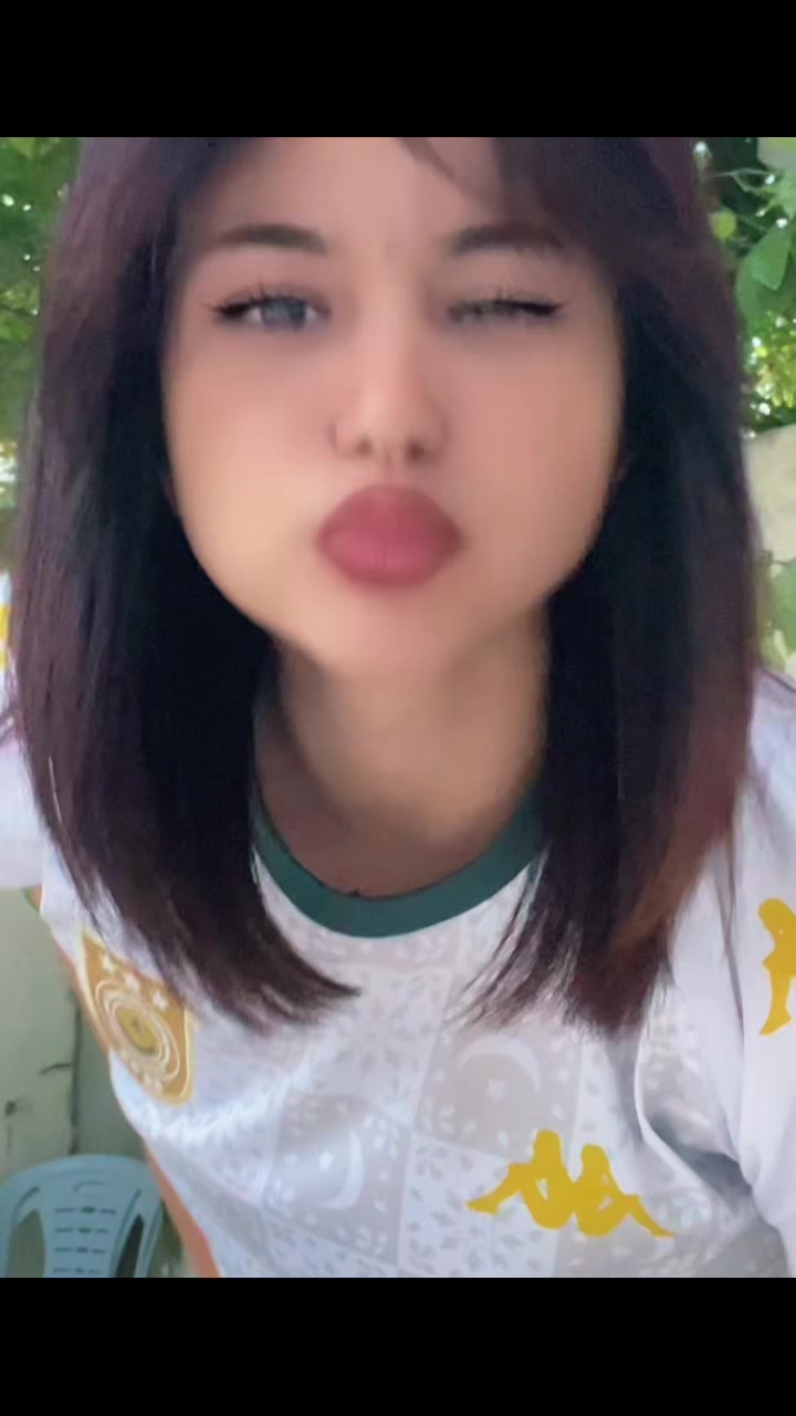@Feryel🦂