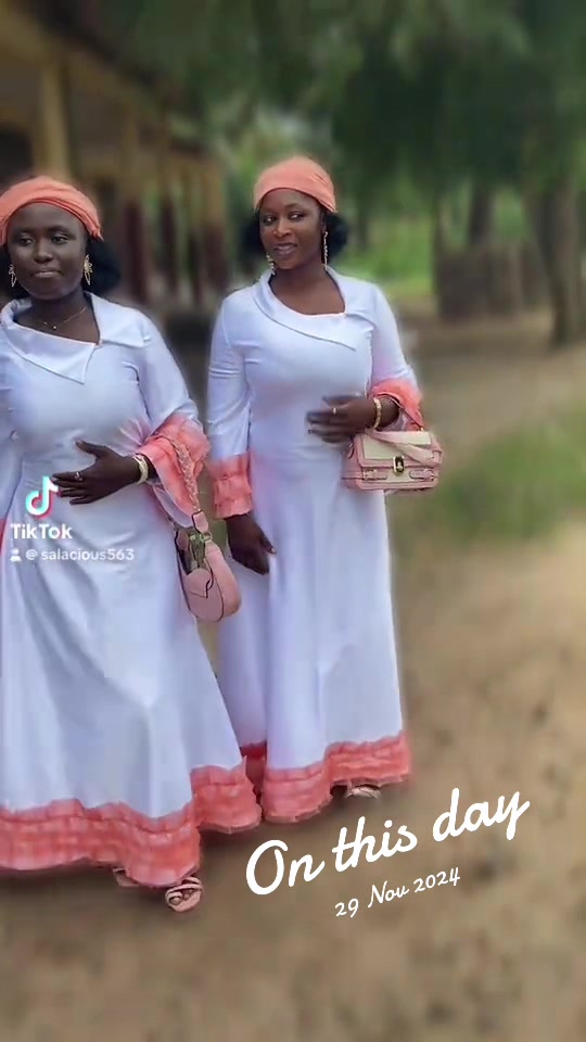 @SA ❤️LA 🦋CI 🥰OUS ✅