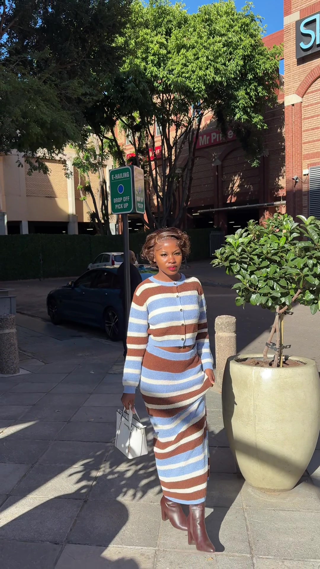 @Tsontso Zandile Hlongwane