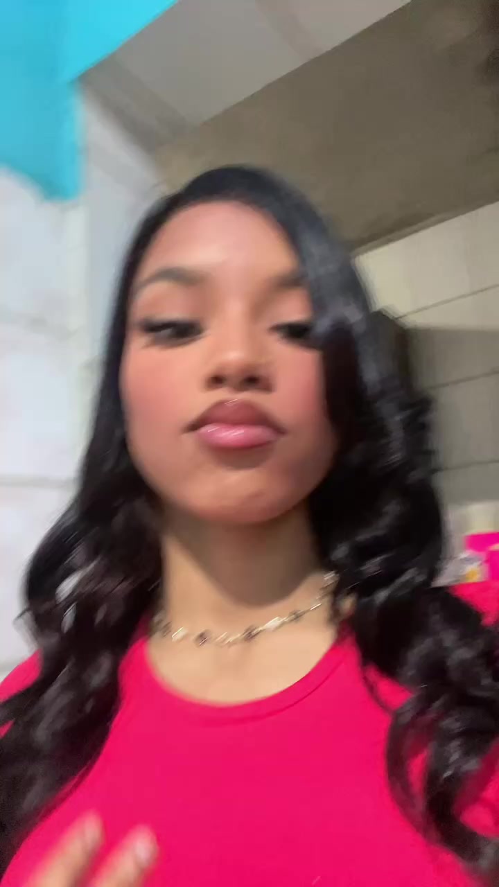 @Gabriela