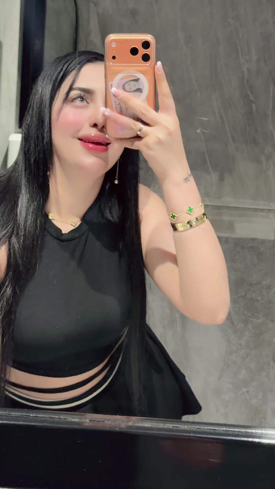 @بنت الحاج 🤑👑