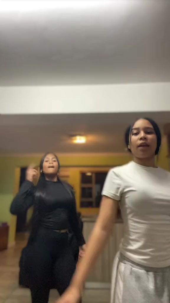 @milly_and_jay