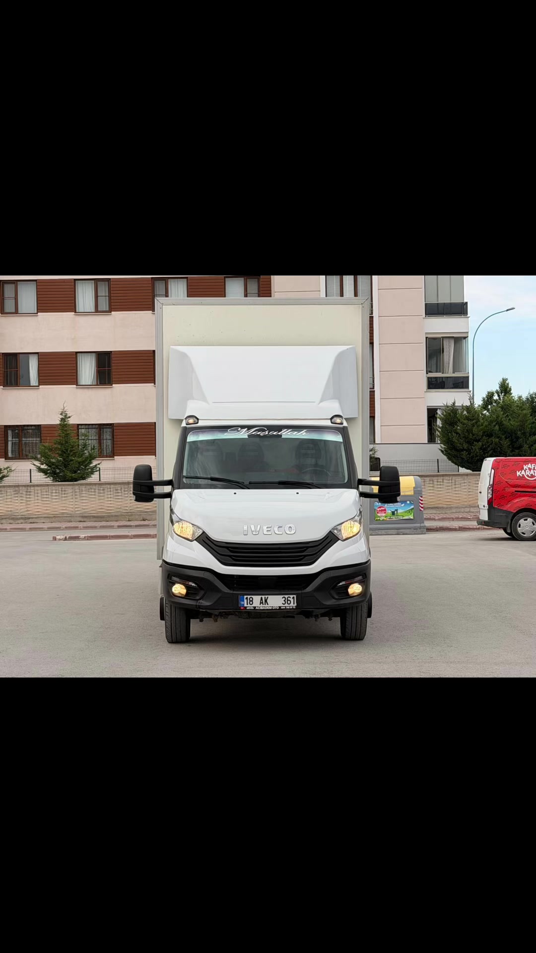 @Yusuf Acıbadem