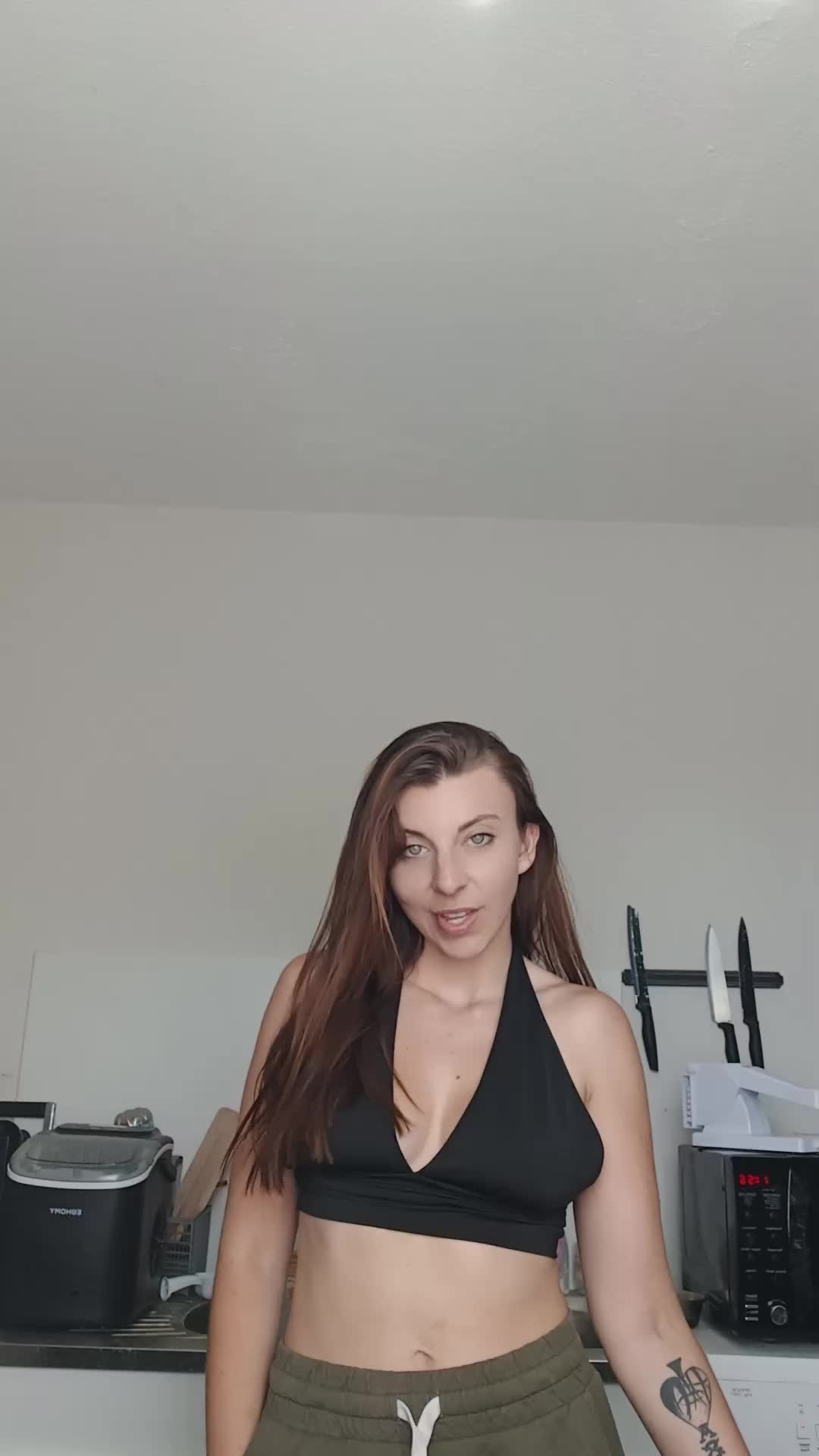 @emybrm