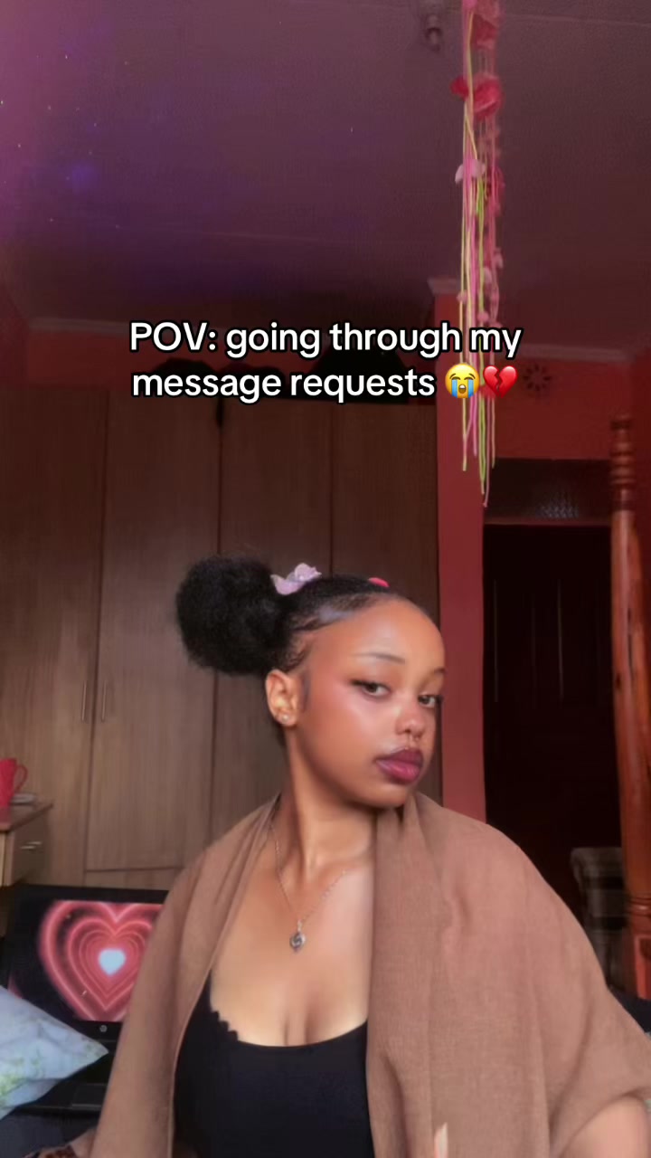 @LIVY💋