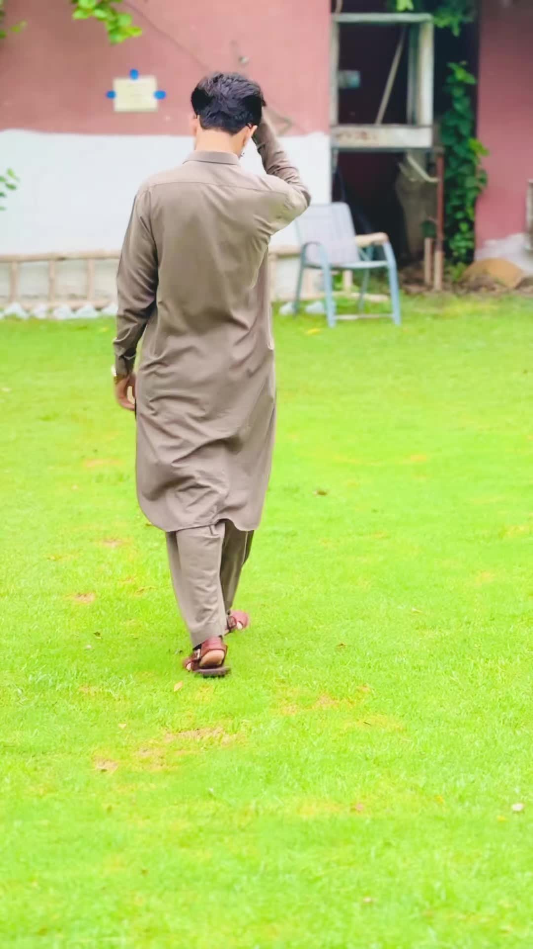 @𖤍 عــمــر