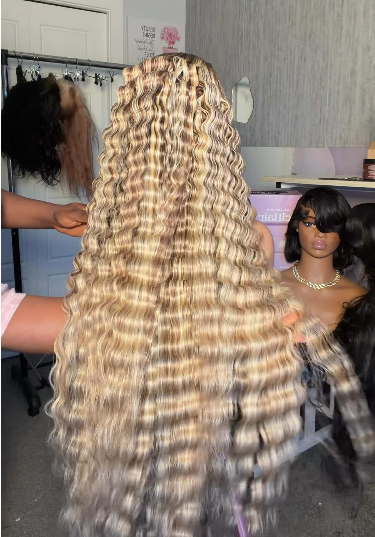 @Jozelhair🇨🇦