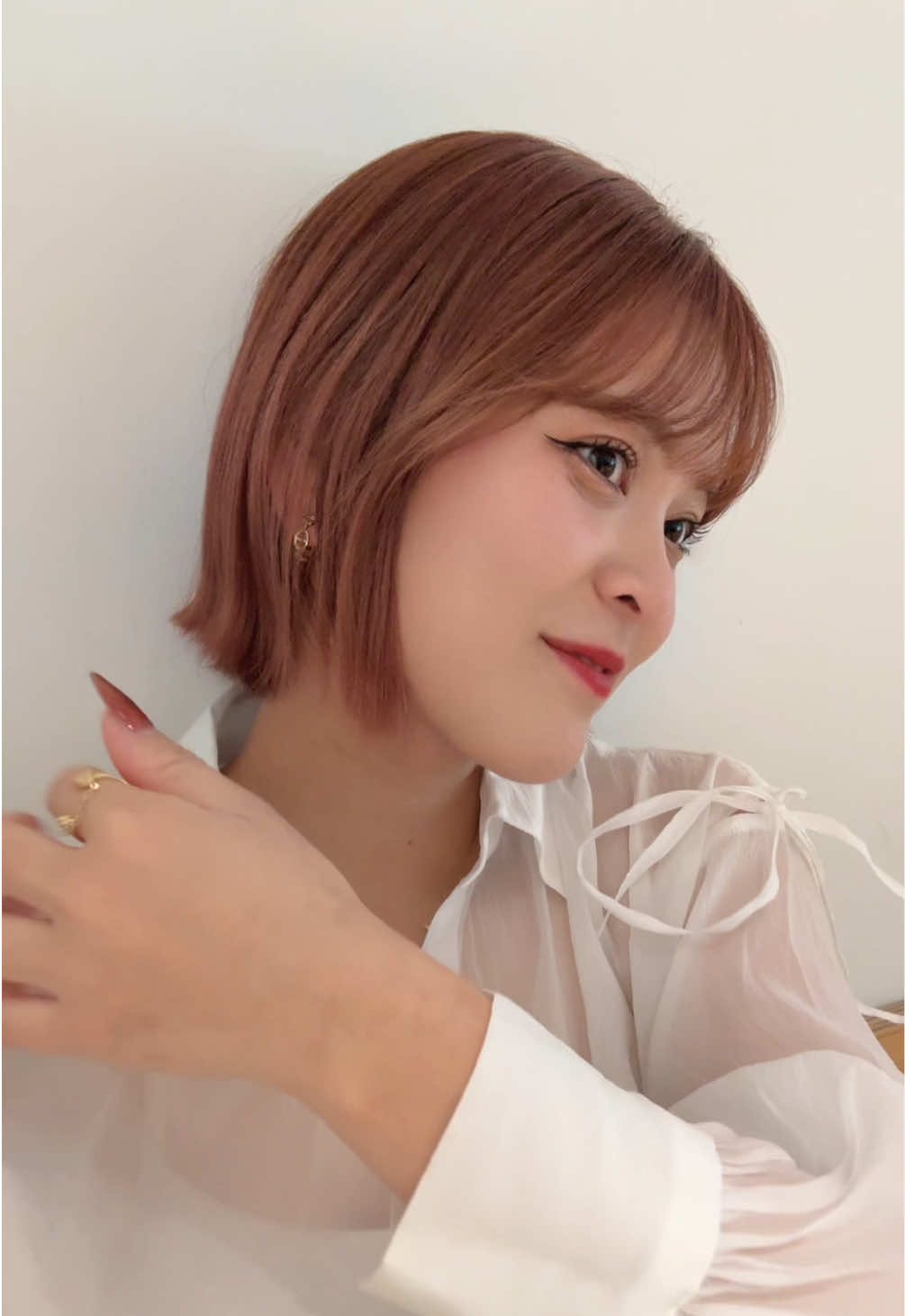 @ユ