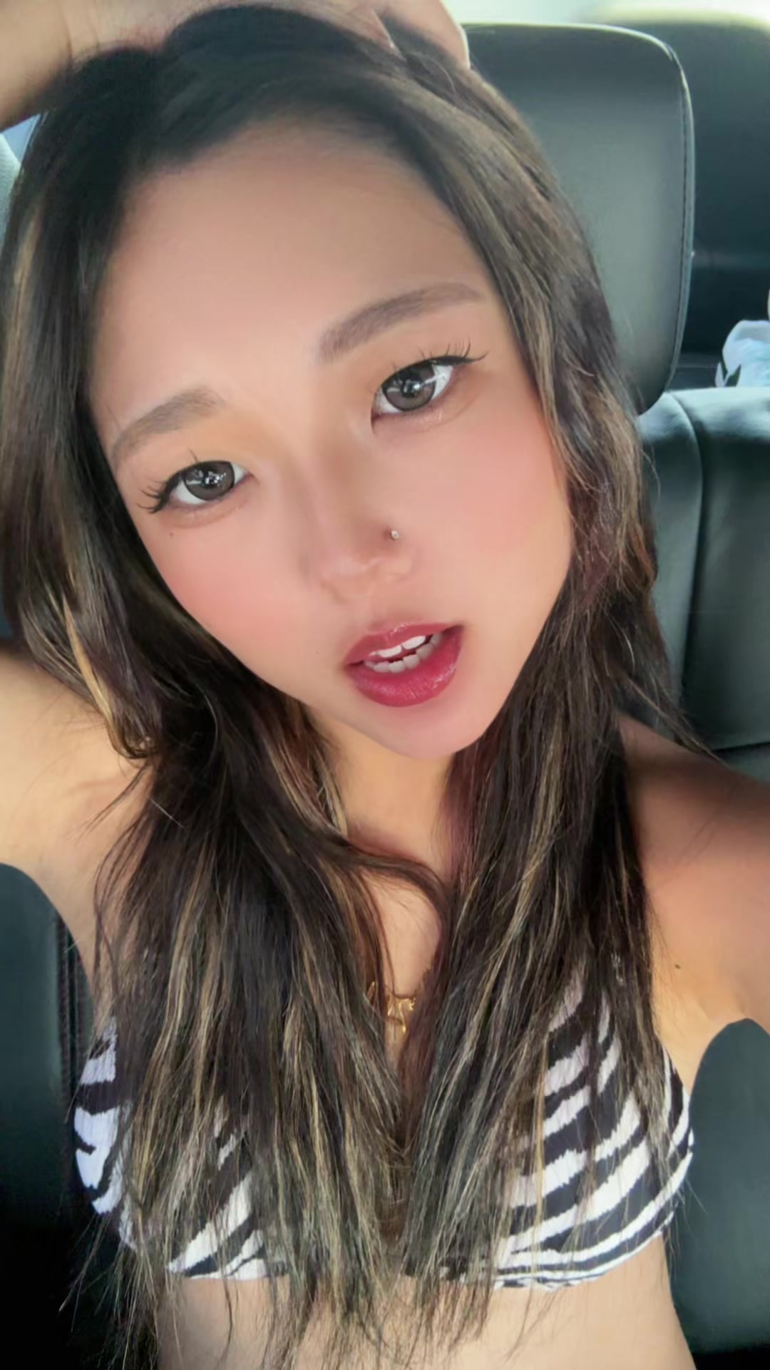 @r