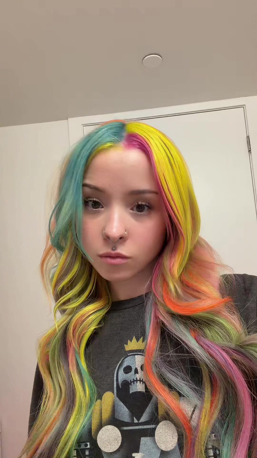 @laur.irl